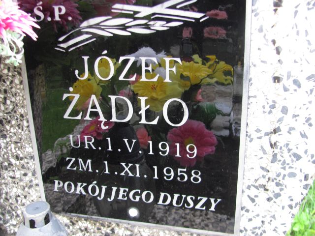 Grób Józef Żądło